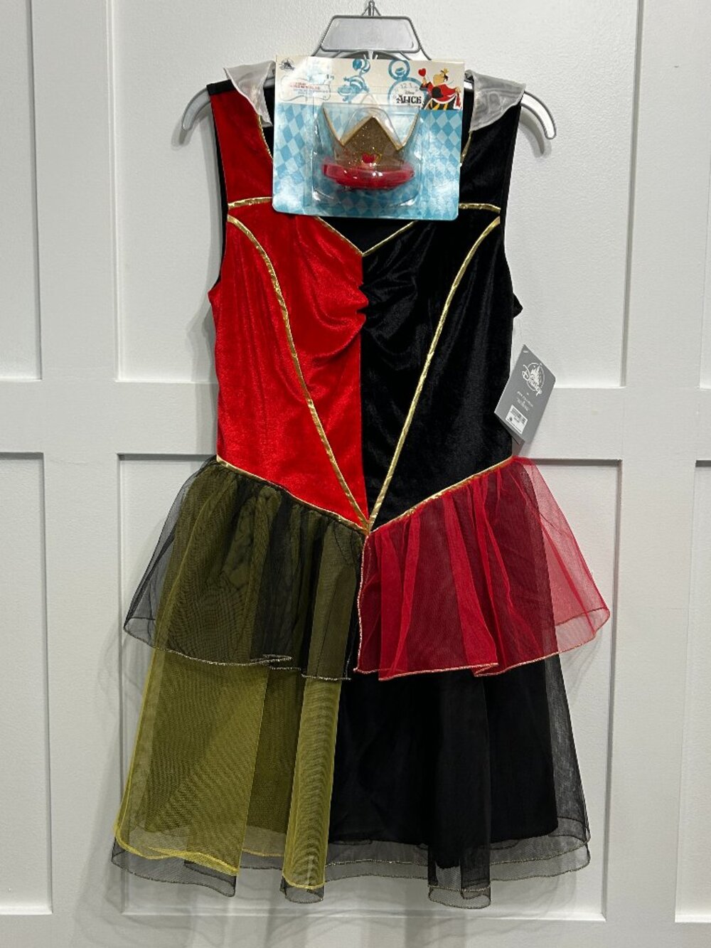Disney Parks Alice in Wonderland Queen of Hearts Costume Dress Womens Medium NWT